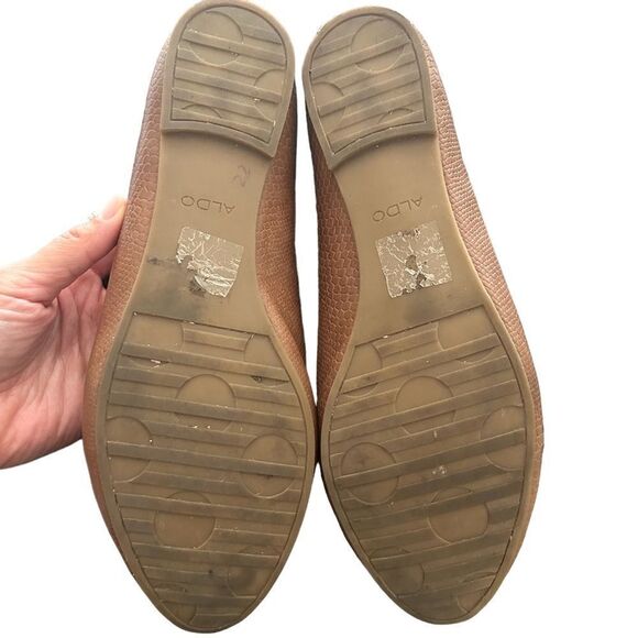 Also Brown/Tan Flats, Size 8.5 - Picture 6 of 6